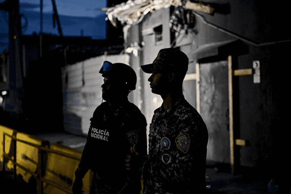 INTERNATIONAL_PIC_optimized_100 policia