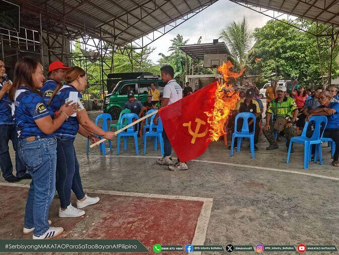 ceremonial signing ug pagsunog sa bandila sa CPP-NPA